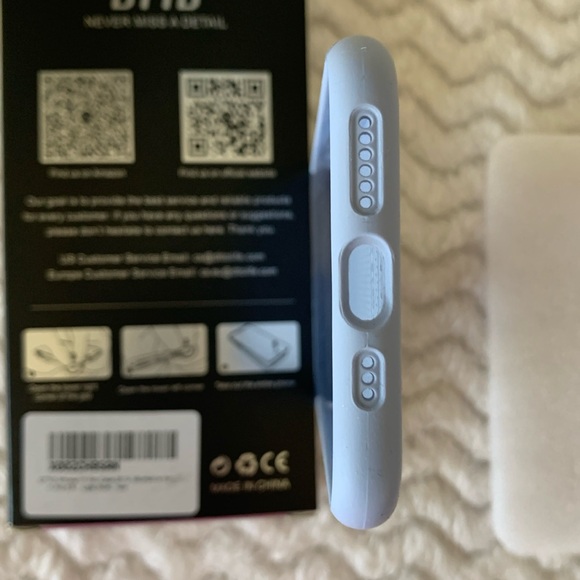 NWT DTTO iPhone 11 Pro Case - Picture 9 of 11